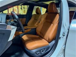 تۆیۆتا ئەڤەلۆن